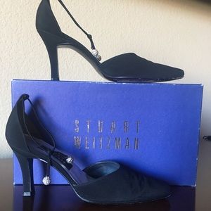 Stuart Weitzman Black, Fabric w/jewel tassel. 6.5